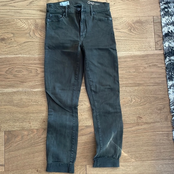 Gap size 25 olive green jeans. - Picture 1 of 1